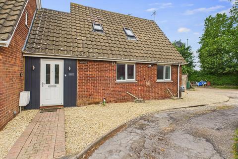 18 Birchwood Fields, Tuffley, Gloucester, GL4 0AL