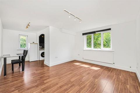 2 bedroom flat for sale, Samuel Close, London SE14