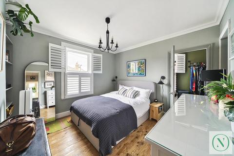 186 Oval Road, Croydon, CR0 6BN