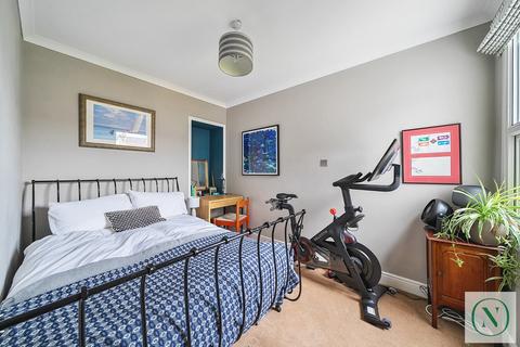 186 Oval Road, Croydon, CR0 6BN