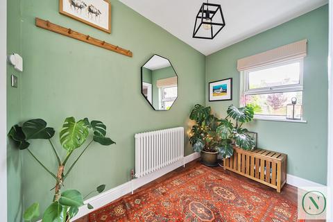 186 Oval Road, Croydon, CR0 6BN