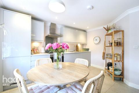 1 bedroom maisonette for sale, Hepplewhite Place, Hindhead