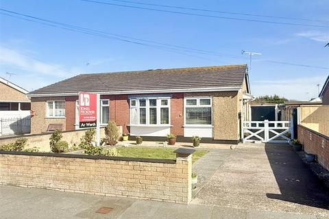 8 Awelon, Towyn, Abergele, LL22 9NS