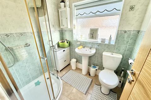 8 Awelon, Towyn, Abergele, LL22 9NS