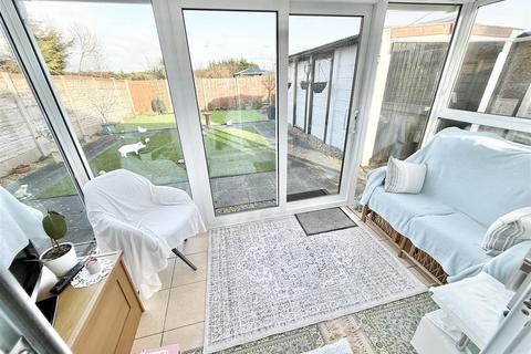 8 Awelon, Towyn, Abergele, LL22 9NS