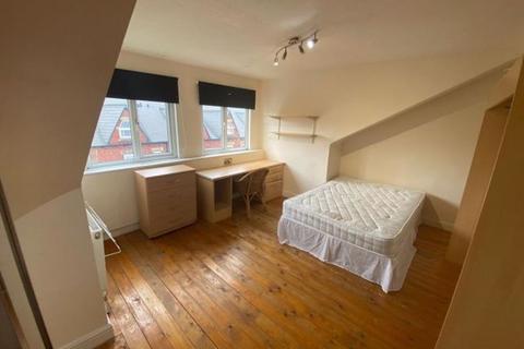 undefined, Blandford Gardens, Leeds LS2