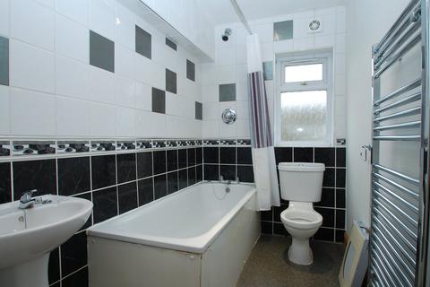 2 bedroom maisonette for sale, Terrace Road, Walton-on-Thames, KT12