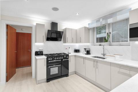 undefined, 28B Ochlochy Park, Dunblane FK15 0DX