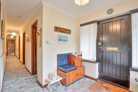 4 bedroom detached bungalow for sale, Skeats Wharf, Milton Keynes MK15