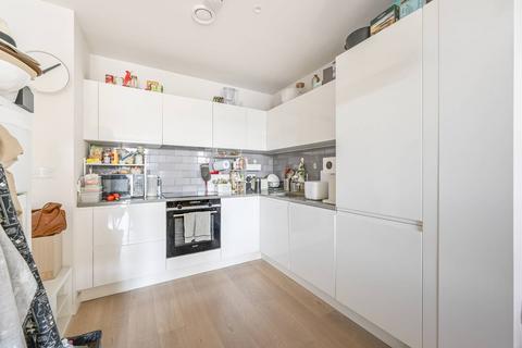 2 bedroom flat for sale, Marco Polo, E16, Docklands, LONDON, E16