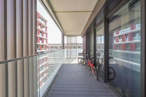 2 bedroom flat for sale, Marco Polo, E16, Docklands, LONDON, E16