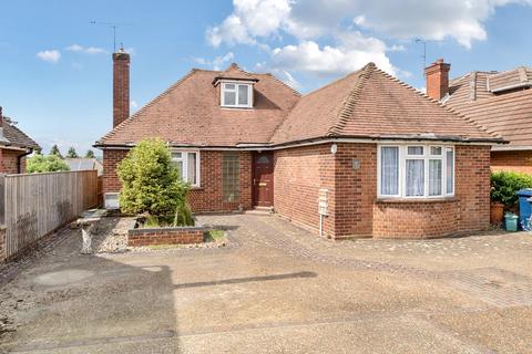 2 bedroom detached house for sale, Grove End Road, Farnham, Surrey, GU9