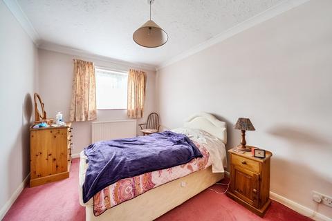 2 bedroom detached house for sale, Grove End Road, Farnham, Surrey, GU9