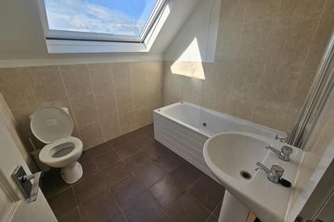 5 bedroom house to rent, Royal Park Grove, Leeds LS6
