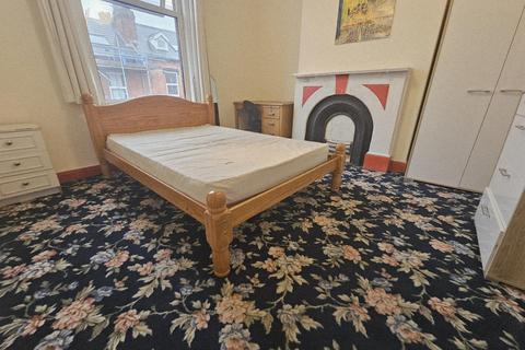 5 bedroom house to rent, Norwood Terrace, Leeds LS6