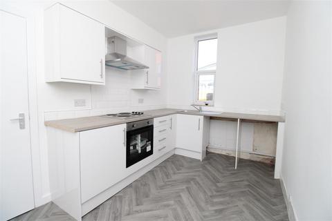 2 bedroom maisonette to rent, Rawcliffe Street, Blackpool