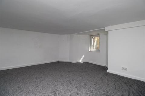 2 bedroom maisonette to rent, Rawcliffe Street, Blackpool