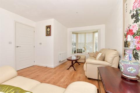 3 bedroom semi-detached house for sale, Harrison Road, Aylesham, Canterbury, Kent
