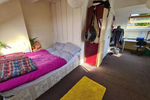 5 bedroom house to rent, 35b Hyde Park Terrace, Leeds LS6