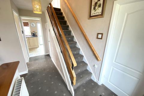 2 bedroom semi-detached bungalow for sale, 32 Lea View, Royton, Oldham, OL2 5HF