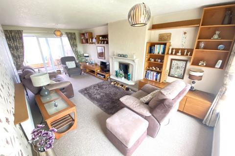 2 bedroom semi-detached bungalow for sale, 32 Lea View, Royton, Oldham, OL2 5HF
