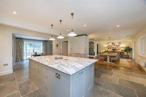 undefined, Lyndhurst SO43