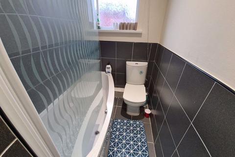 6 bedroom house to rent, Burley Road, Leeds LS4