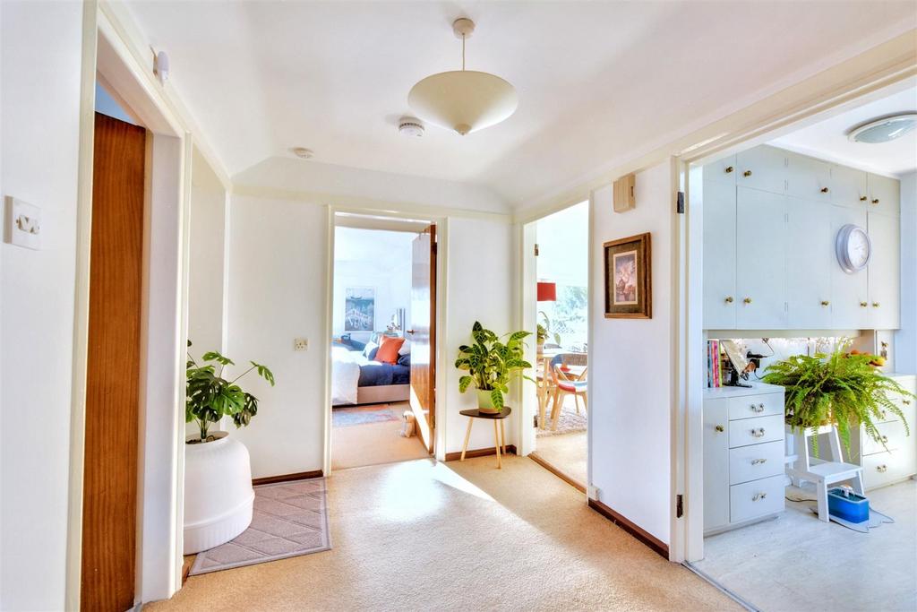 1st Floor Landing 1.jpeg