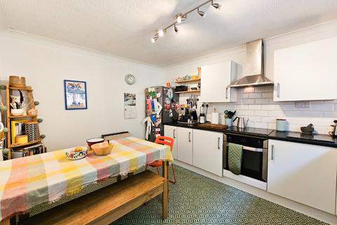 18 Brynglas Road, Llanbadarn Fawr, Aberystwyth, SY23 3QR