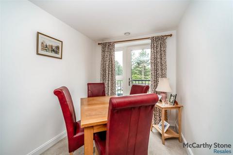 2 bedroom apartment for sale, Miller Place, High View, Bedford, MK41 8EZ