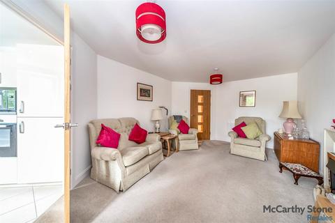 2 bedroom apartment for sale, Miller Place, High View, Bedford, MK41 8EZ