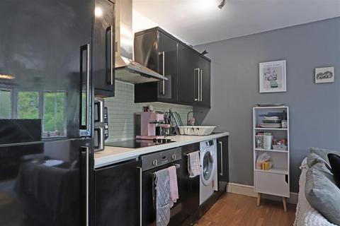 undefined, Woodlands Road, Redhill