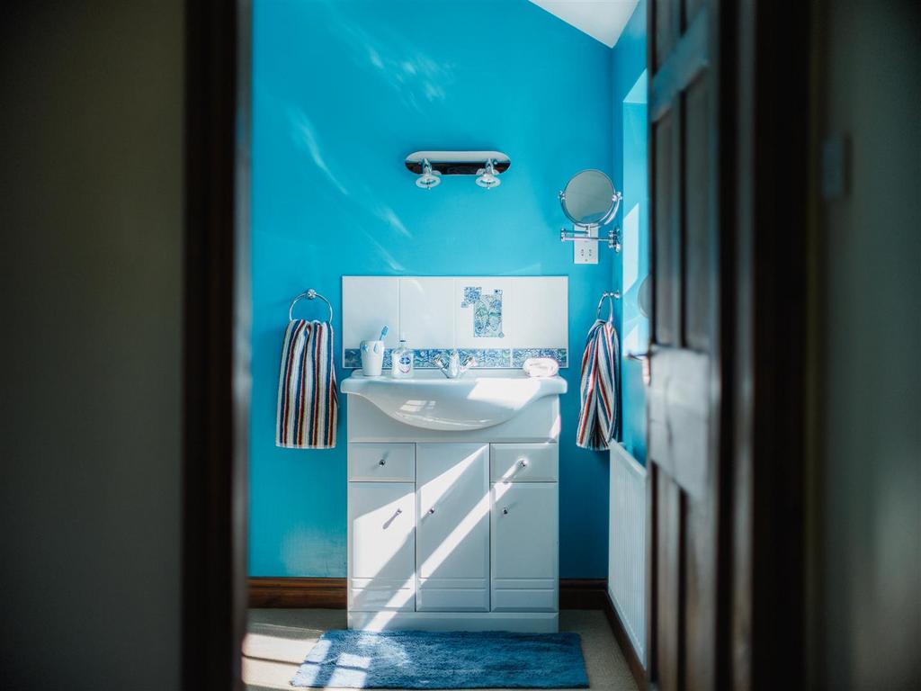 Interior030.jpg