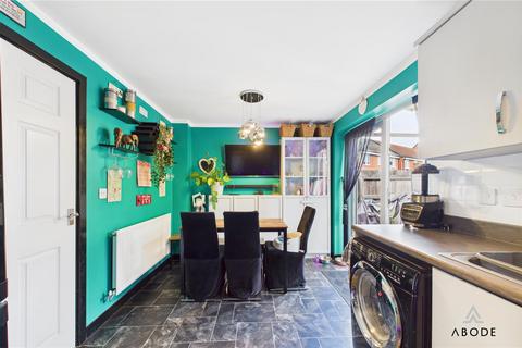 3 bedroom end of terrace house for sale, Upton Drive, Burton-On-Trent DE14