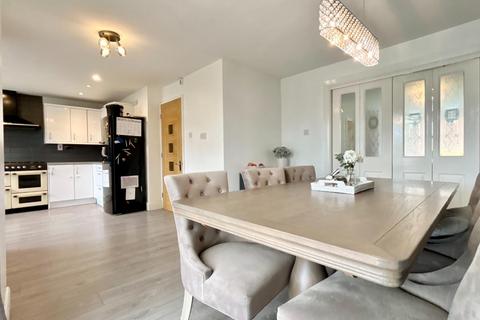 4 Paddock Croft, Swinton, Mexborough, S64 8XD