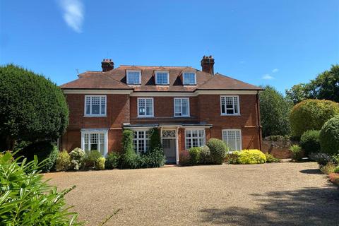 3 bedroom apartment for sale, HAWKWOOD RISE, GREAT BOOKHAM, KT23