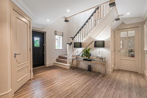 Kingsglade Forest Drive, Kingswood, Tadworth, KT20 6LU