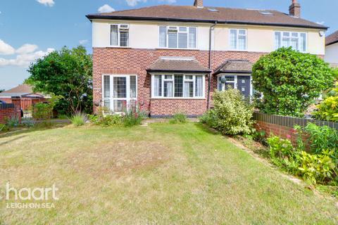 Woodside, Leigh-On-Sea