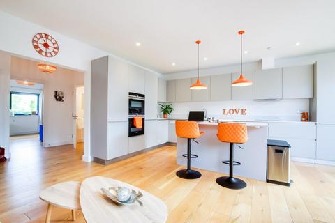 14 Blumer Lock, Yalding, Maidstone, ME18 6AD