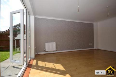 17 Mermaid Close, Northfleet, Gravesend, DA11 9EF