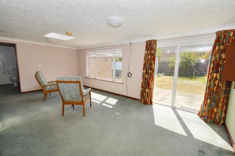 3 bedroom chalet for sale, Norfolk Road, Sheringham