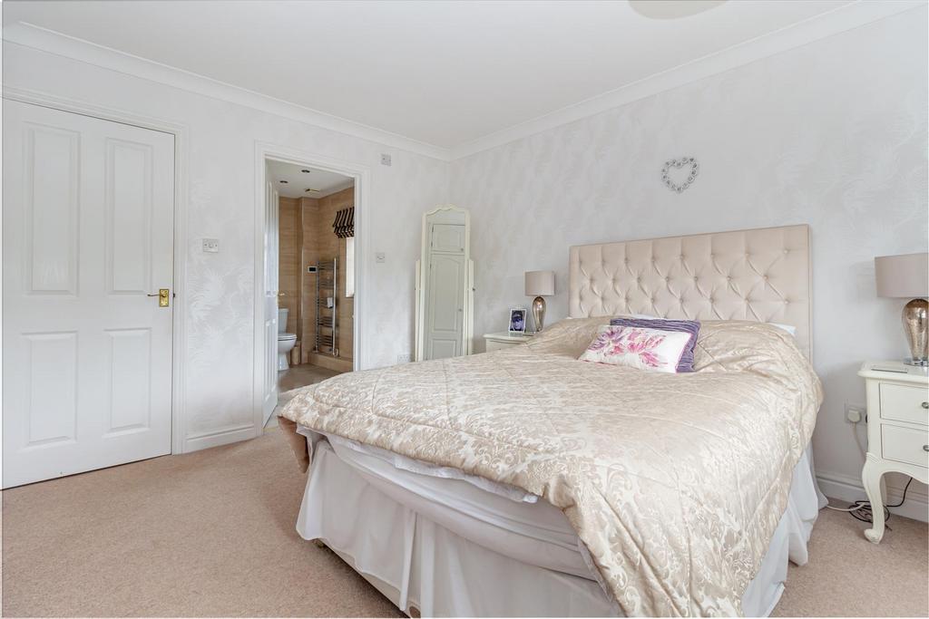 Bedroom-1-3.jpg