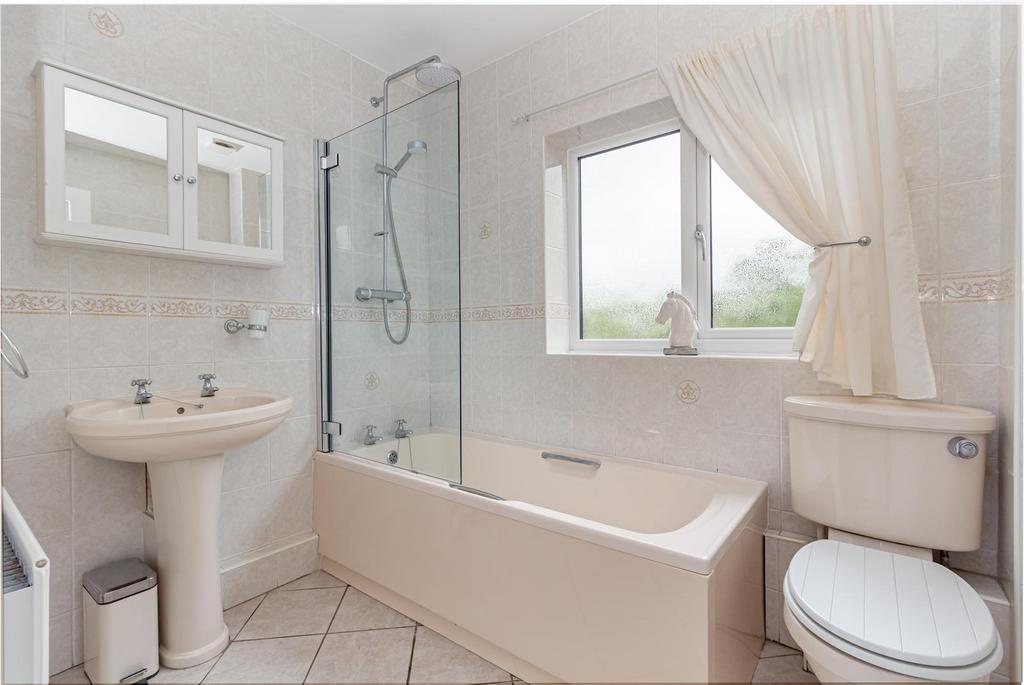 Bathrom-1.jpg