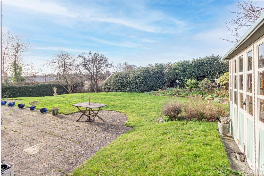 Garden-1.jpg