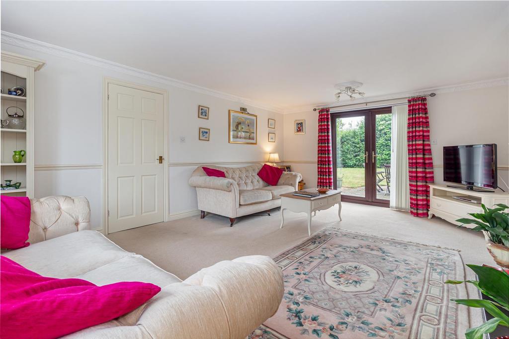 Living-room-4.jpg