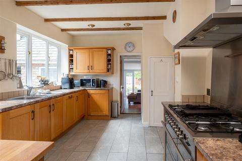5 bedroom detached house for sale, Malton Road, York, YO31 9LT