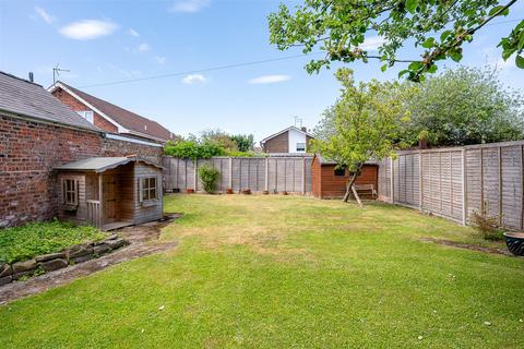 5 bedroom detached house for sale, Malton Road, York, YO31 9LT