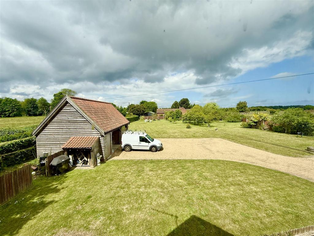 View to rear over neighbouring garden
