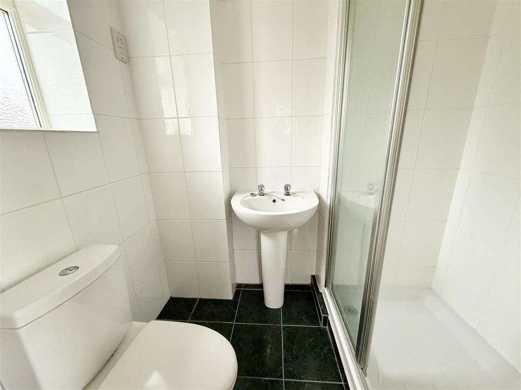 En suite shower room