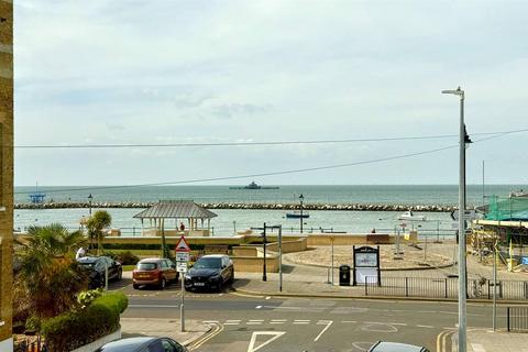 3 bedroom apartment for sale, Richmond Street, Herne Bay